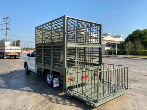 ติดตั้งลิฟท์ท้ายรถกระบะ